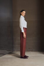 Calça Gabriela Sarja Resinada - Imagem 4